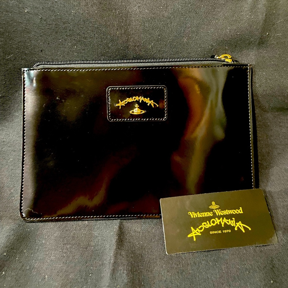 Vivienne Westwood >> enamel clutch bag >> black
